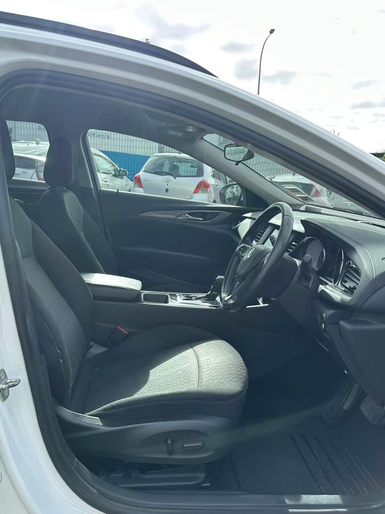 2020 HOLDEN COMMODORE