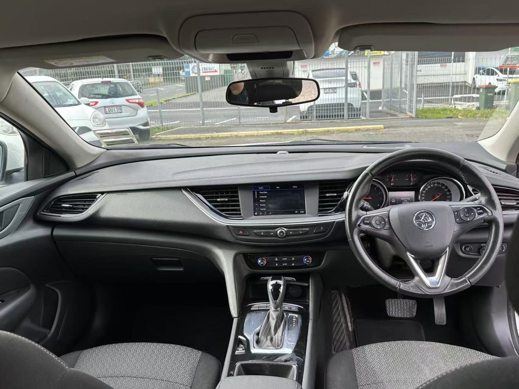 2020 HOLDEN COMMODORE