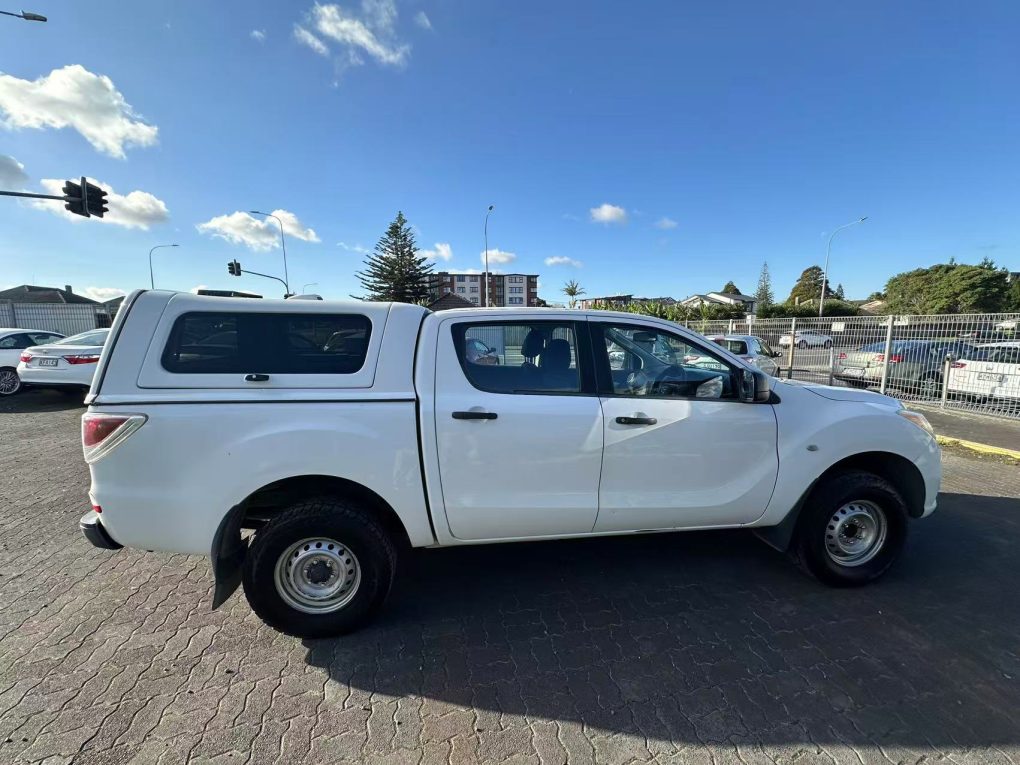 2014 MAZDA BT-50