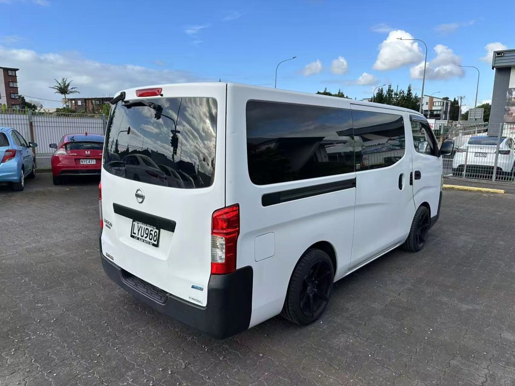 2013 NISSAN NV350