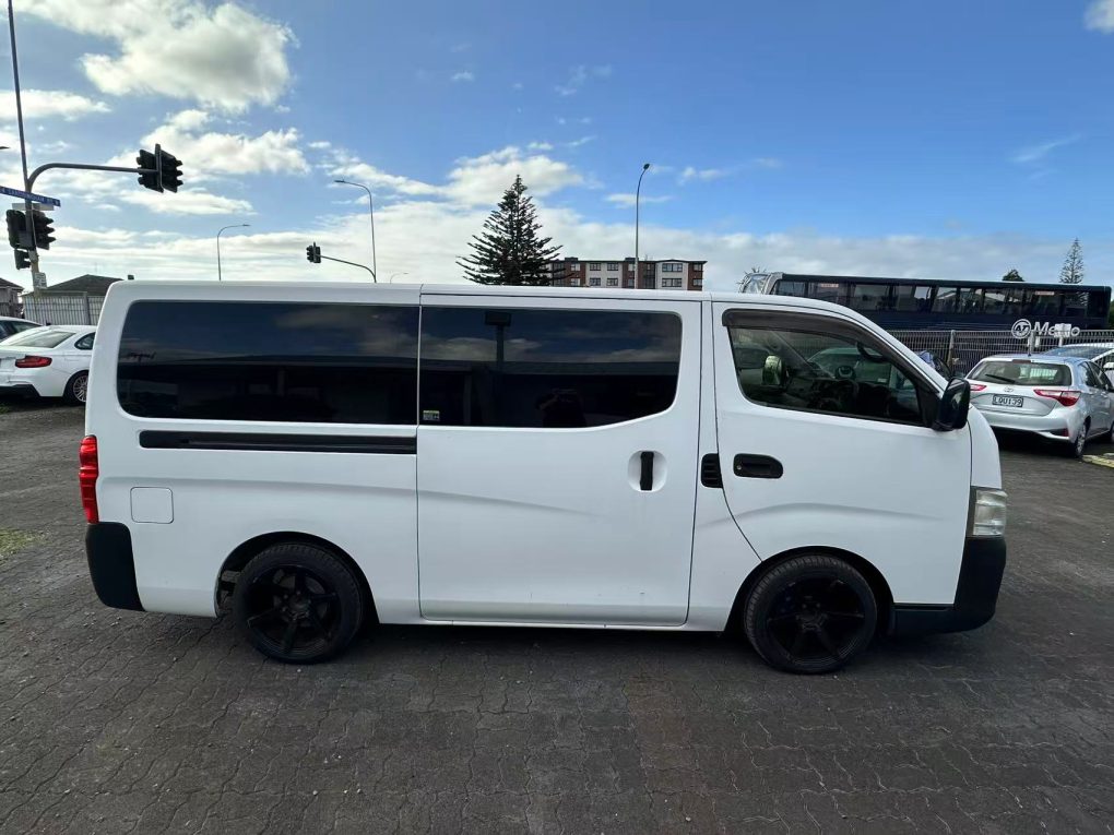 2013 NISSAN NV350