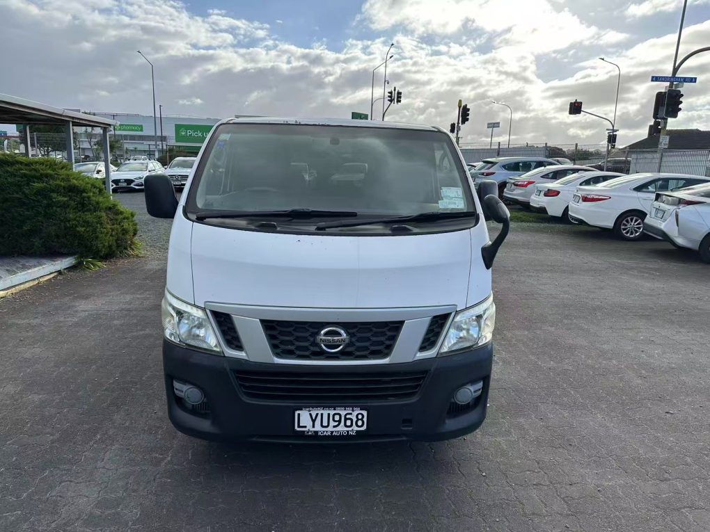 2013 NISSAN NV350