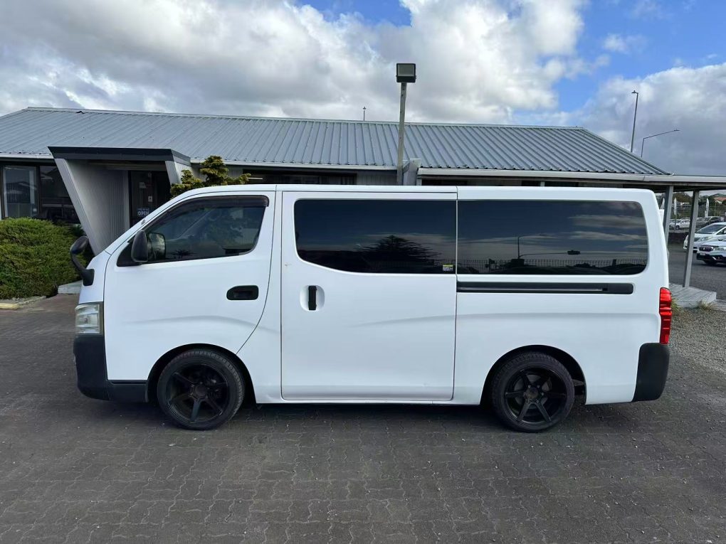 2013 NISSAN NV350