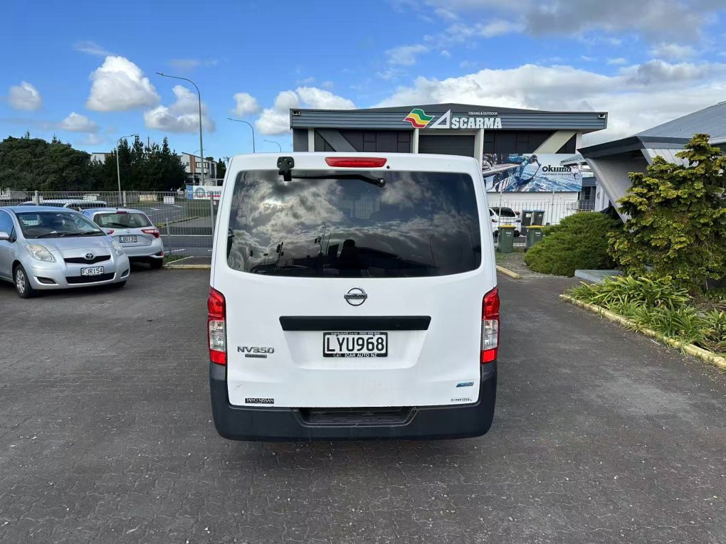 2013 NISSAN NV350