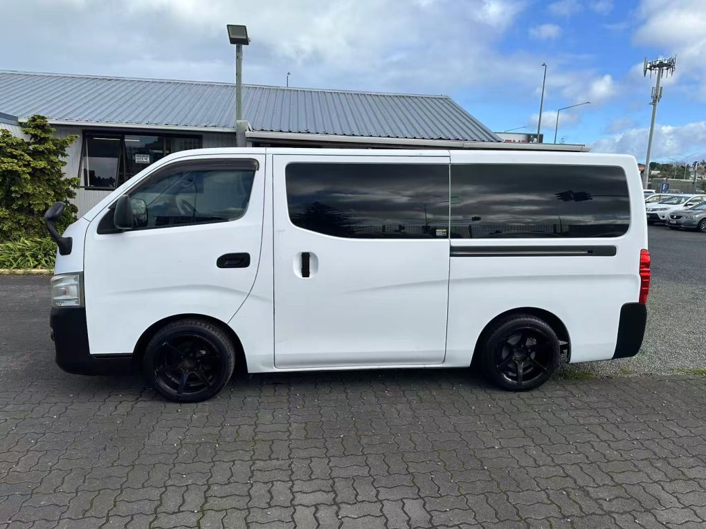 2013 NISSAN NV350