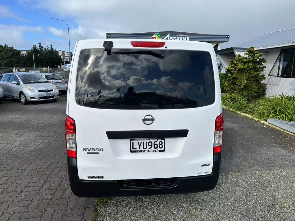 2013 NISSAN NV350