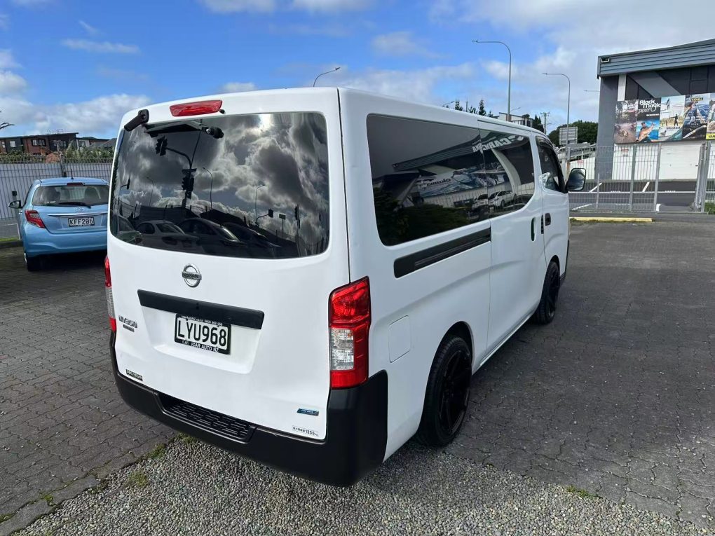 2013 NISSAN NV350