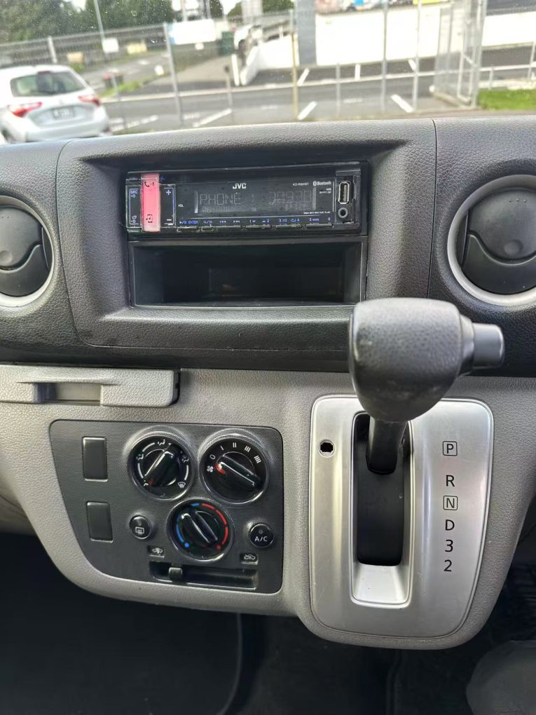 2013 NISSAN NV350
