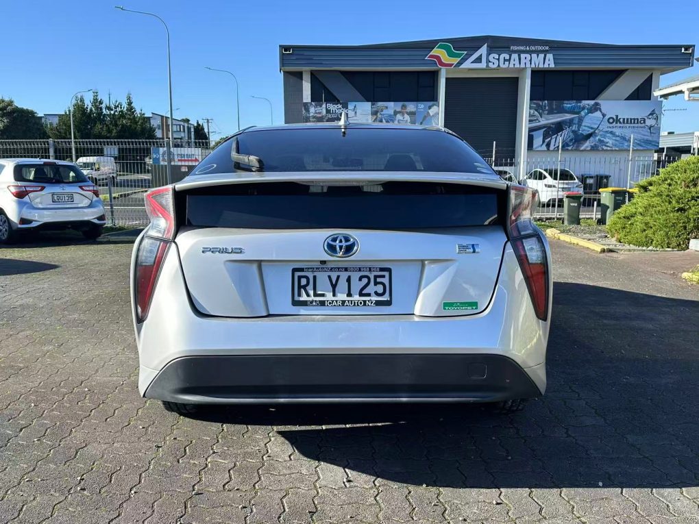 2016 Toyota Prius