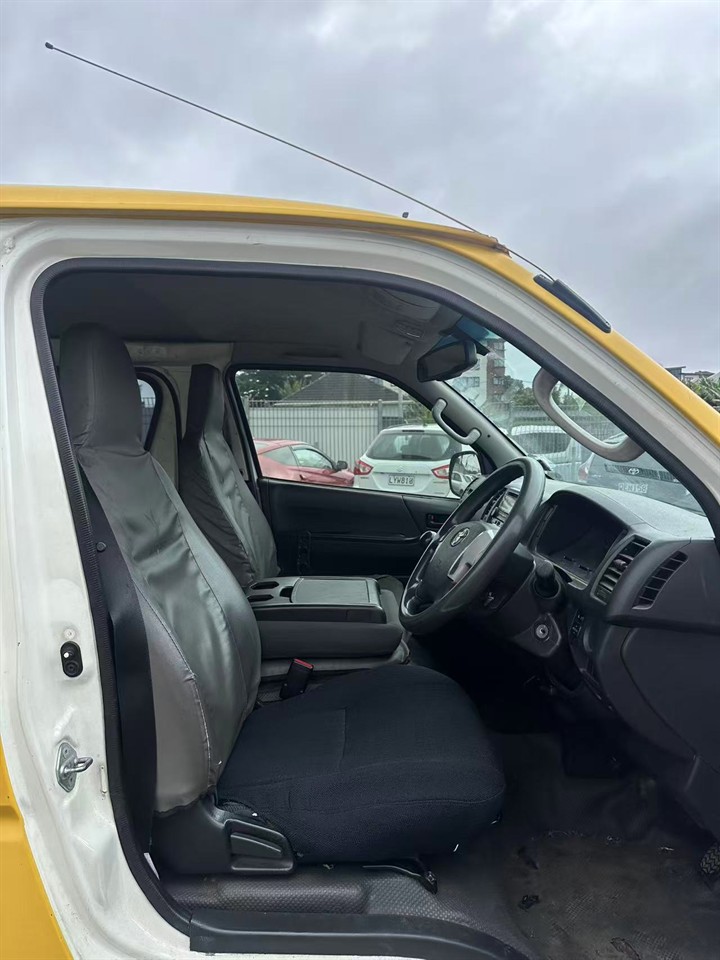 2014 TOYOTA HIACE “Great Conditions”