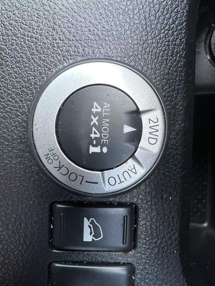 2009 NISSAN X-TRAIL