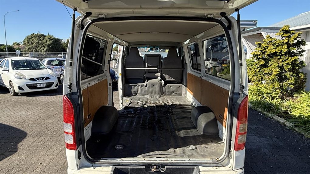 2009 TOYOTA HIACE “GOOD CONDITION”