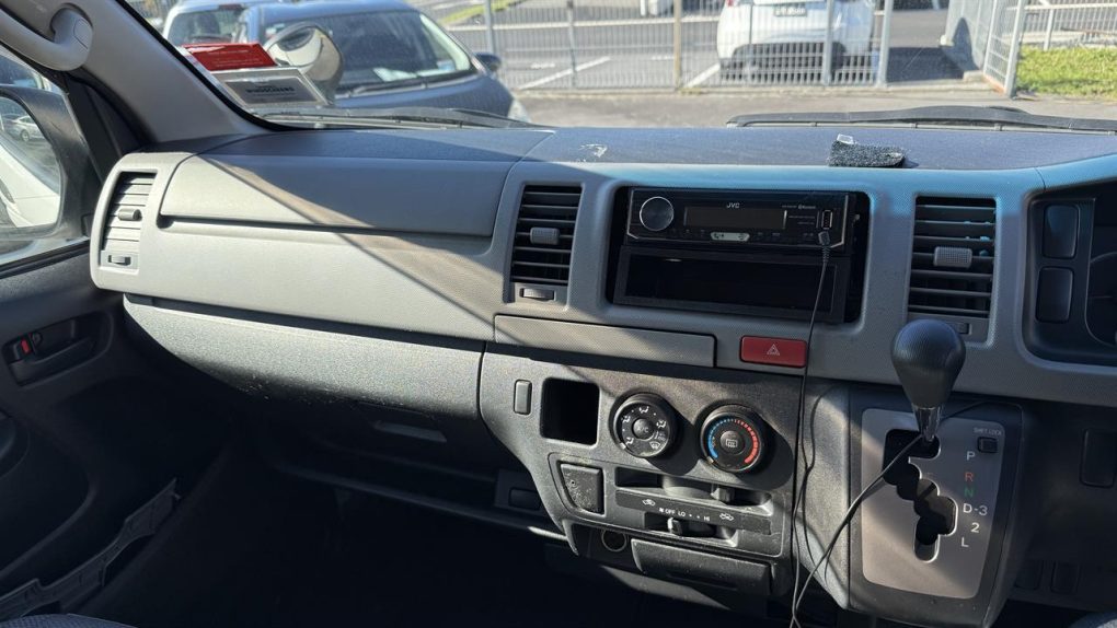 2009 TOYOTA HIACE “GOOD CONDITION”