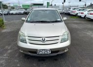 2003 TOYOTA IST