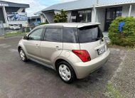 2003 TOYOTA IST