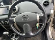 2003 TOYOTA IST