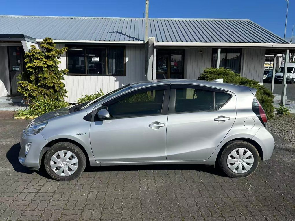 2015 TOYOTA AQUA “Perfect Condition”