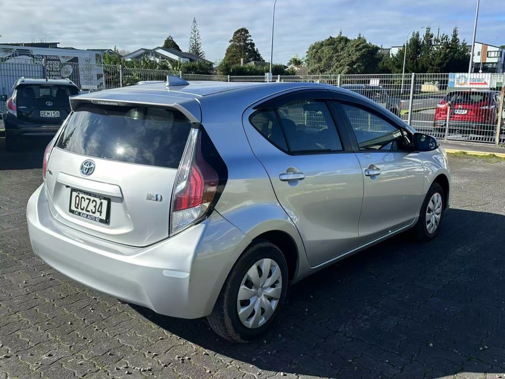 2015 TOYOTA AQUA “Perfect Condition”