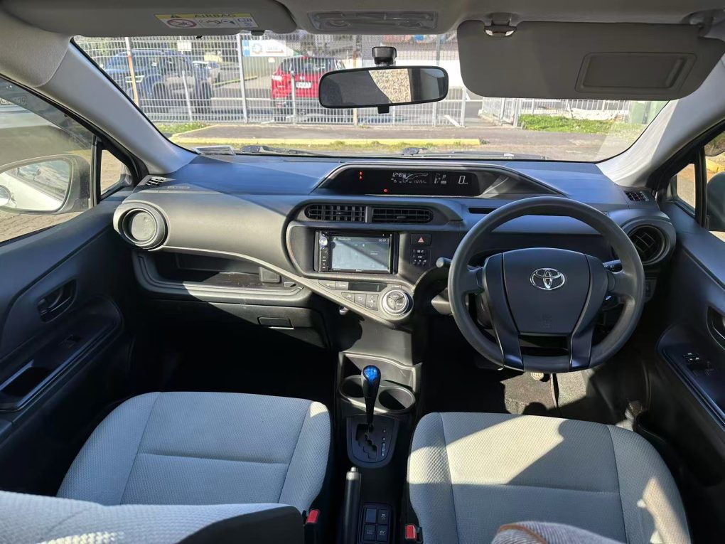 2015 TOYOTA AQUA “Perfect Condition”