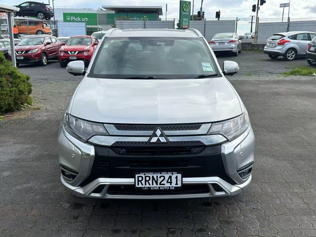 2020 MITSUBISHI OUTLANDER