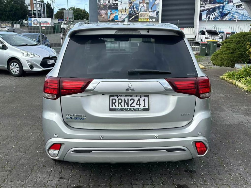 2020 MITSUBISHI OUTLANDER