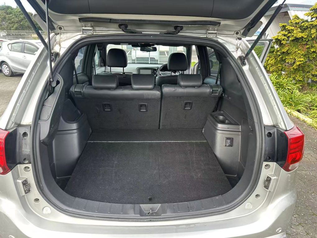2020 MITSUBISHI OUTLANDER