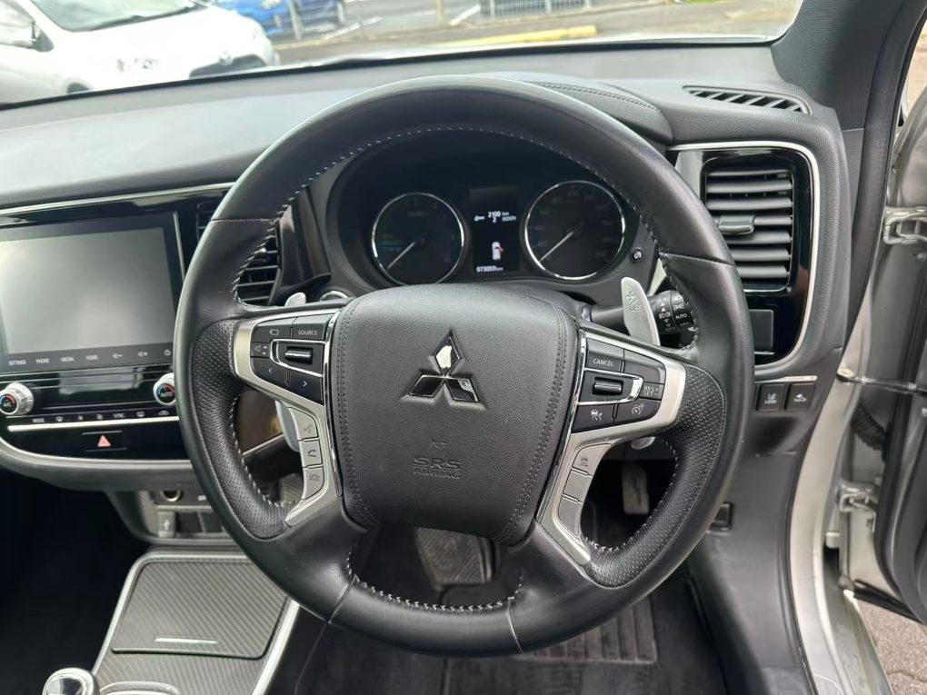 2020 MITSUBISHI OUTLANDER