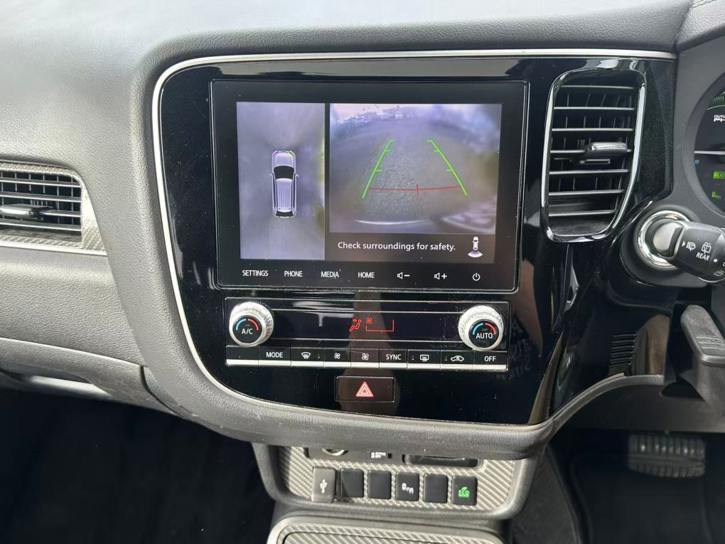 2020 MITSUBISHI OUTLANDER
